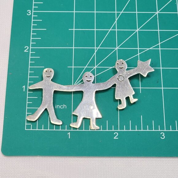 Vintage Mexico 925 Sterling Silver Family Pin - Picture 4 of 7